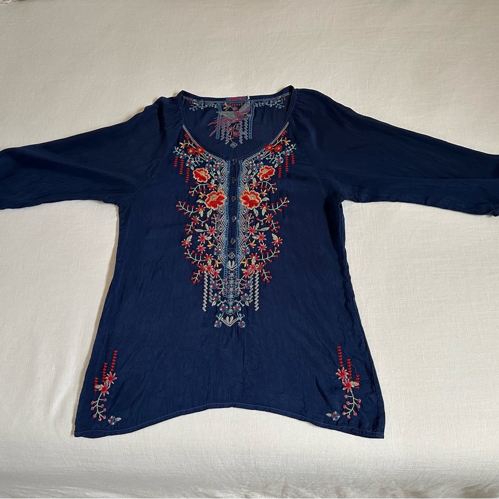 Gorgeous Johnny Was deep blue with amazing embroidery. Size M